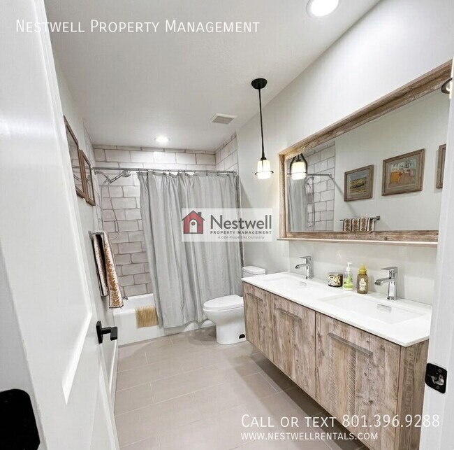 Building Photo - 1497 E Federal Heights Dr