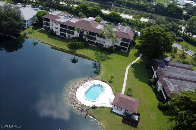 Building Photo - 1600 Misty Pines Cir