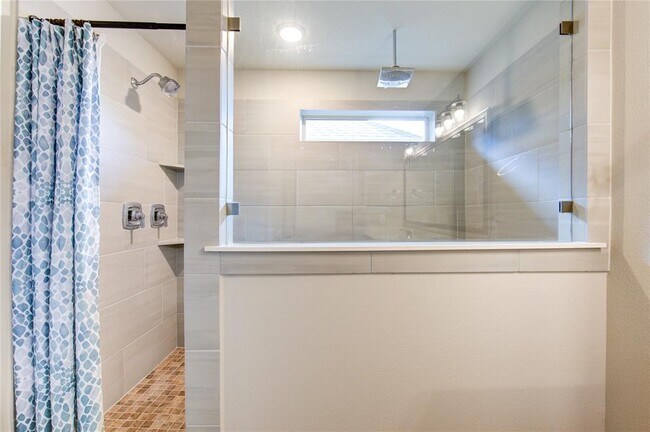 Building Photo - 4005 Starbright St