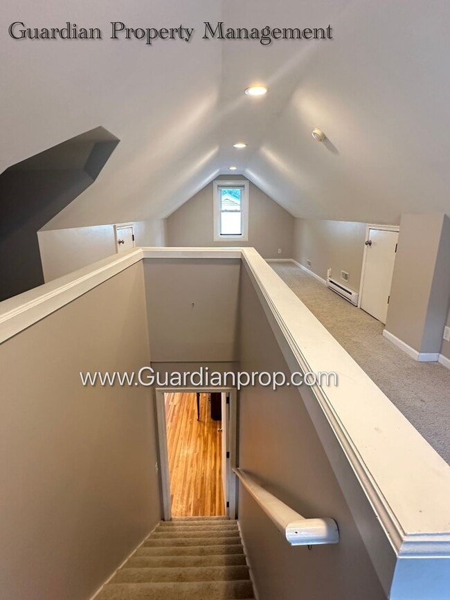Building Photo - Richfield Single Family Home, Fenced Yard,...