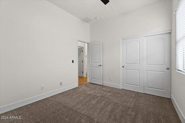 Building Photo - 20579 W Edgemont Ave