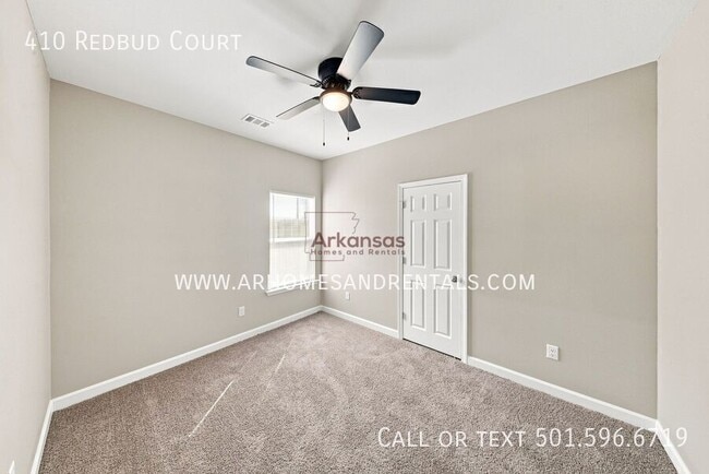 Building Photo - 410 Redbud Ct