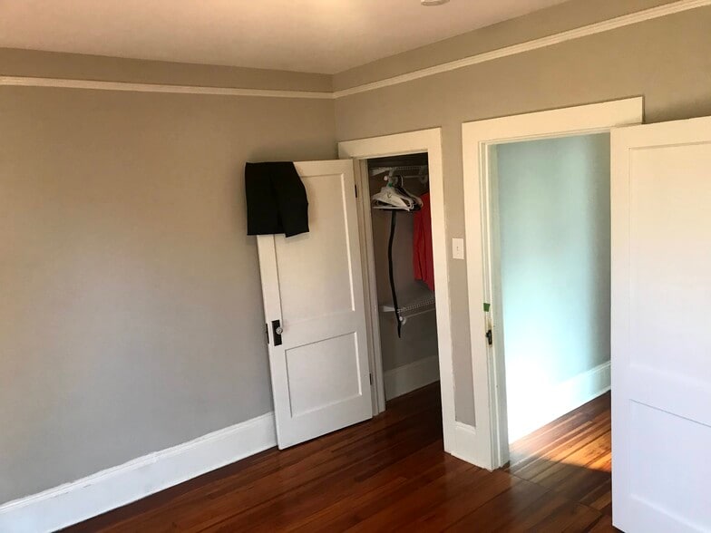 Building Photo - 604 Woodland St