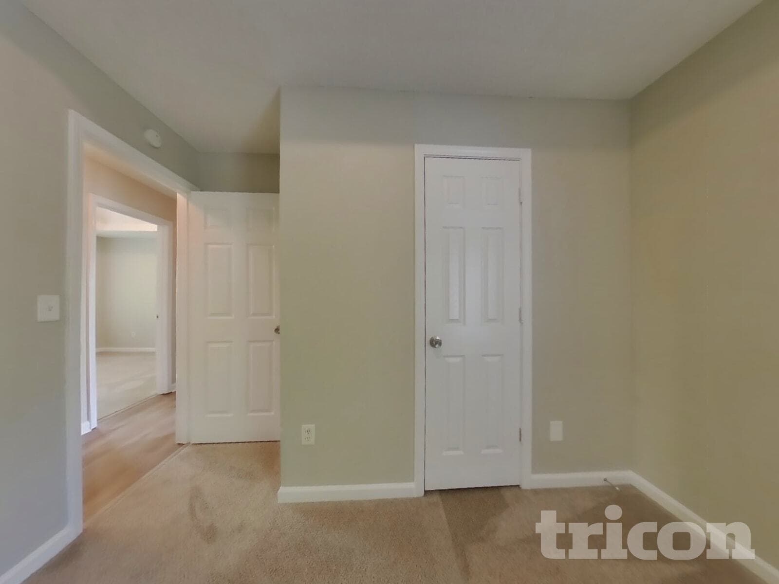 Building Photo - 1017 Spaniel Terrace