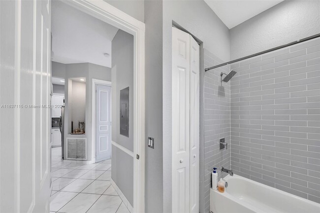 Building Photo - 8908 NW 40th St