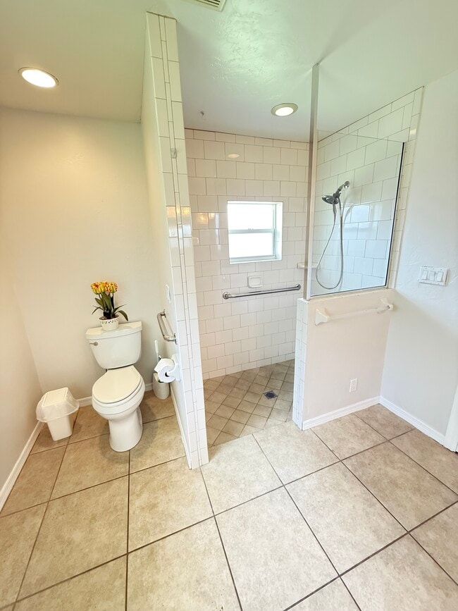 Building Photo - 2626 Cheryle Ln