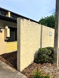 Building Photo - 2508 SW 35th Pl