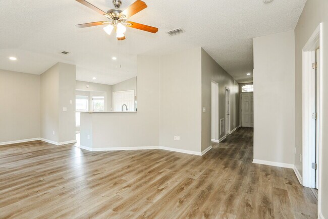 Building Photo - 3272 Net Ct