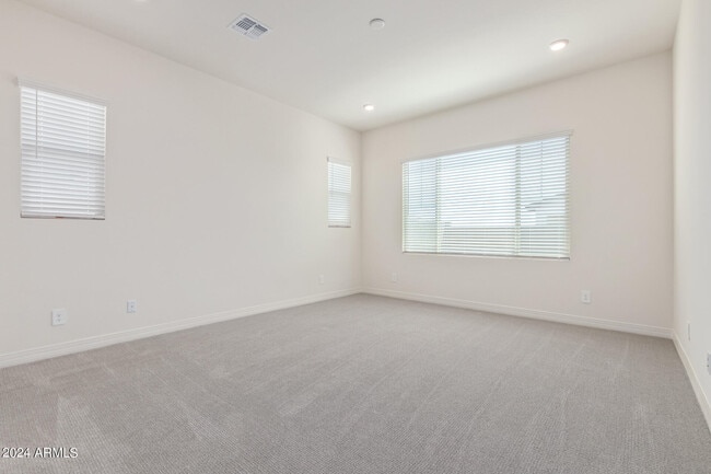 Building Photo - 22681 E Bonanza Way