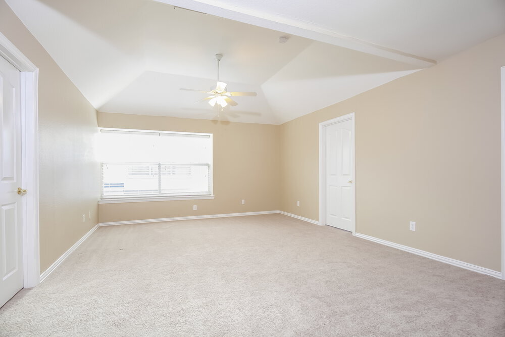 Building Photo - 4420 Vanderpool Dr