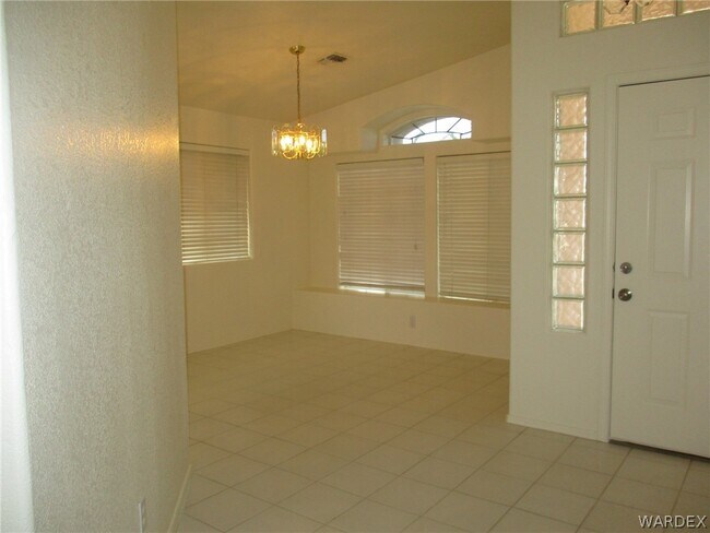 Building Photo - 2164 Hi Jolly Dr