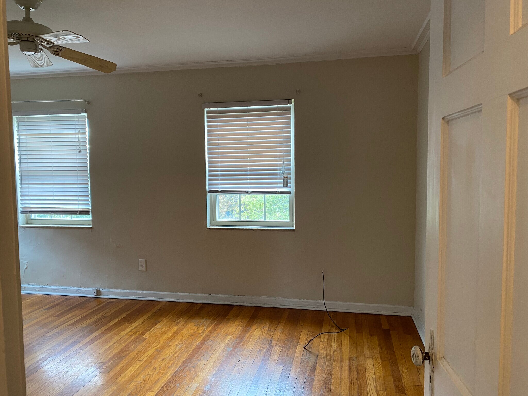 Master Bedroom - 1040 Northwest Blvd