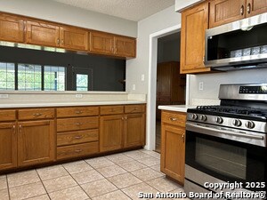 Building Photo - 1658 Lantana Cir
