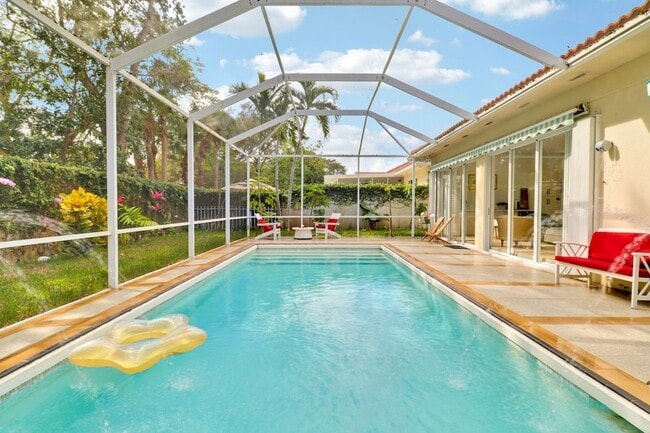 Building Photo - 387 Kelsey Park Dr