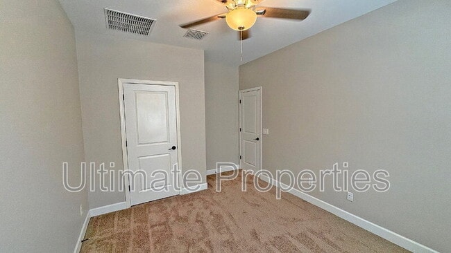 Building Photo - 835 N 110th Ave