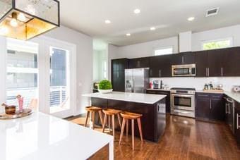 Building Photo - 2712 S 5th St