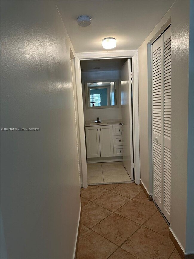 Building Photo - 7965 SW 86th St