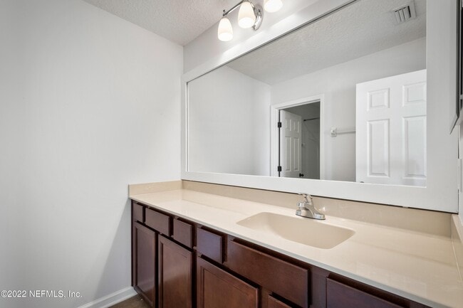 Building Photo - 157 Heron Landing Rd