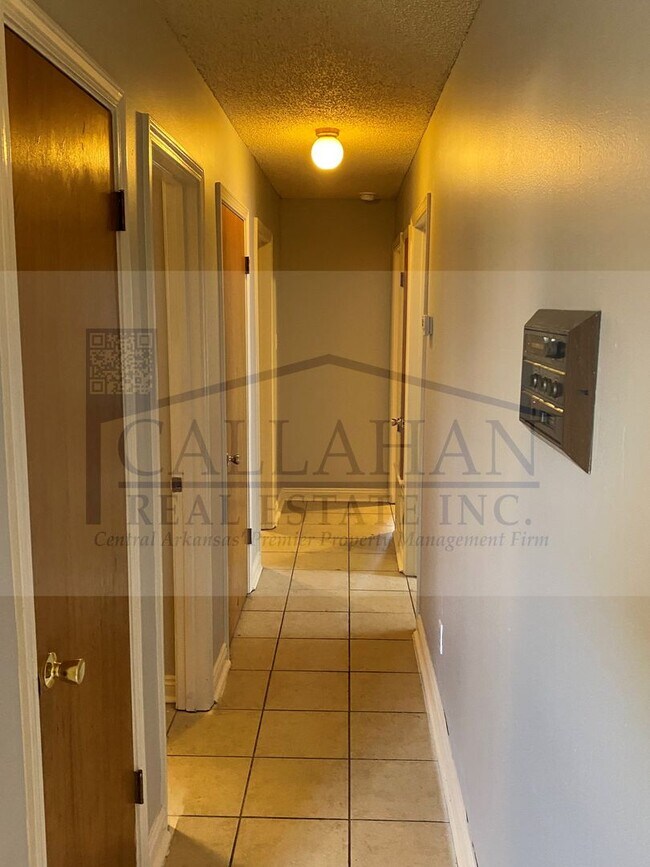 Building Photo - 5 Sweet Rose Ln