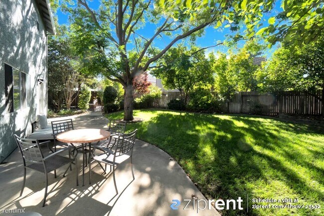 Building Photo - 3 br, 2.5 bath House - 9404 Fox Den Court,...