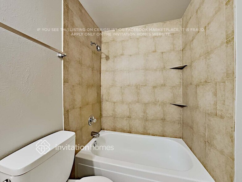 Building Photo - 15831 E Bates Pl