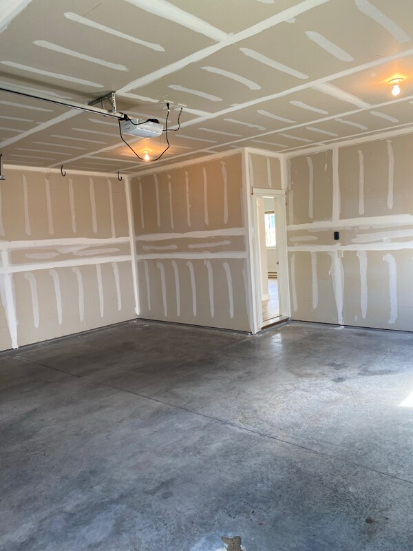 Building Photo - 1200 Glider Ln