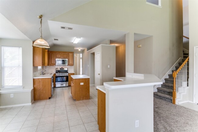 Building Photo - 3914 Randall Ln