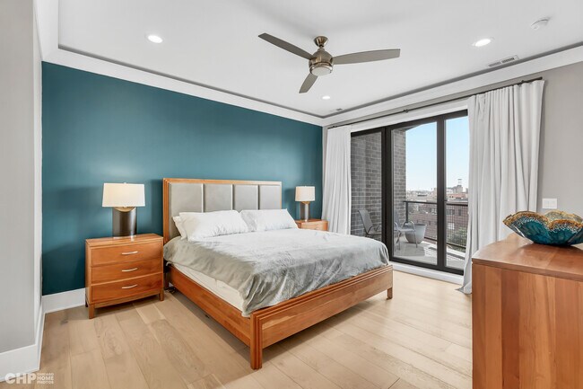 Primary suite with private balcony - 1157 W Erie St