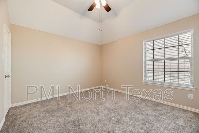 Building Photo - 2673 Pine Trail Dr