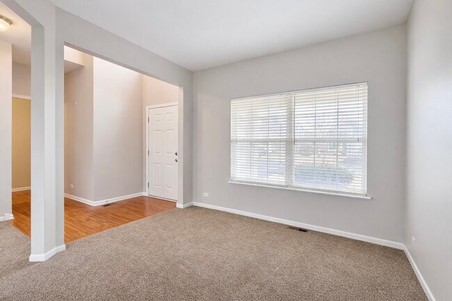 Building Photo - 2310 Shiloh Dr