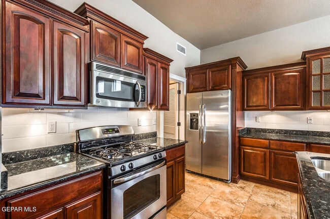 Building Photo - 3644 Almond Beach Dr