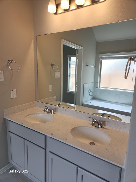 Building Photo - 20739 Sunseed Dr