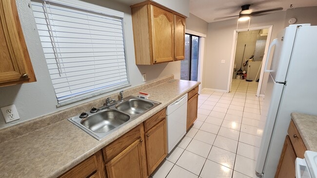 Building Photo - 3379 North Ave