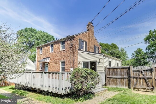 Building Photo - 4600 Jones Bridge Rd