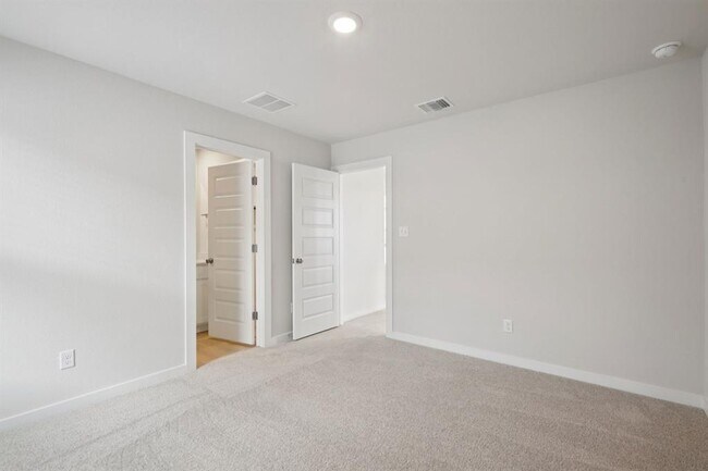 Building Photo - 2058 Alice Jay Wy