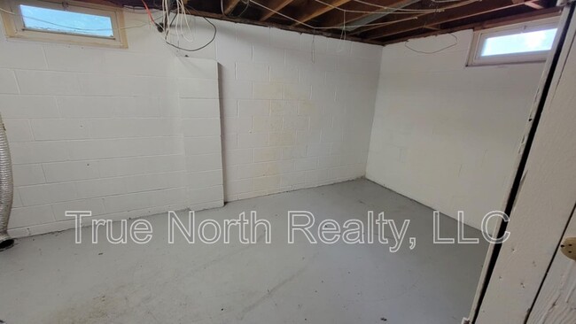 Building Photo - 1608 Smith Rd