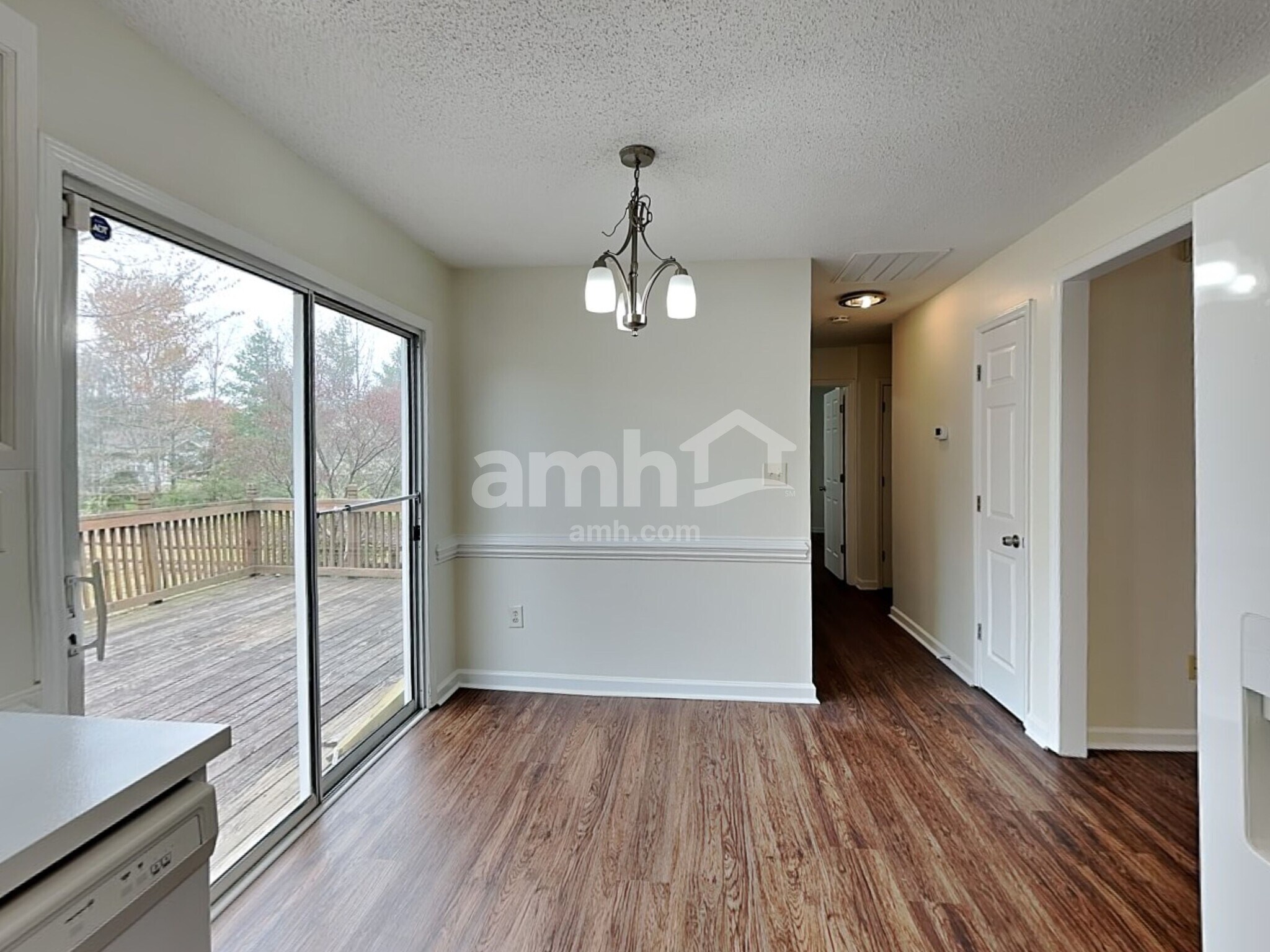 Building Photo - 14301 Blue Grass Dr