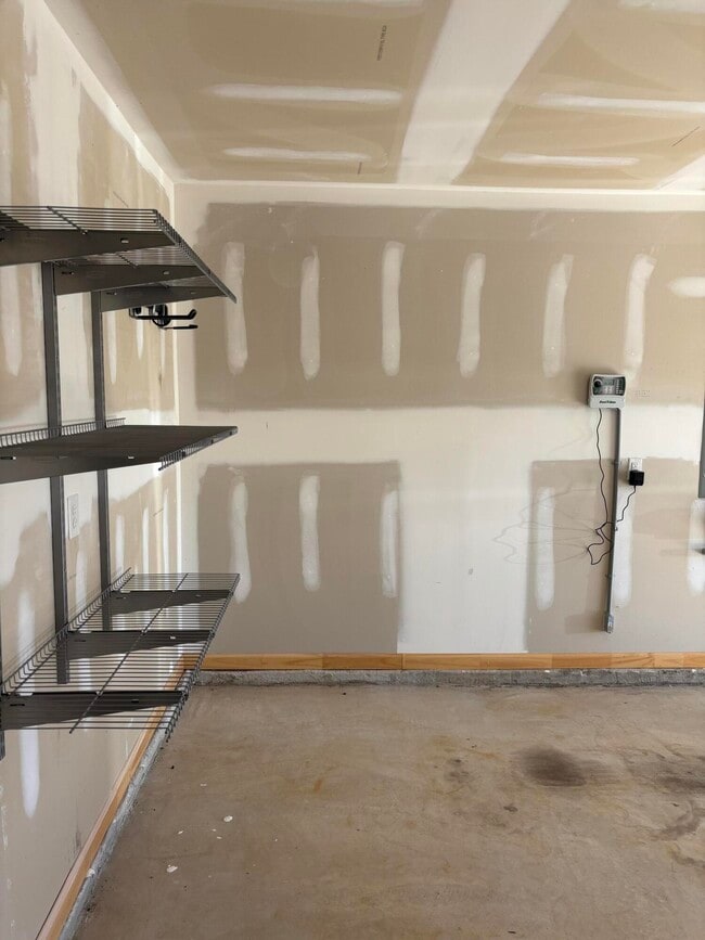 Building Photo - 2185 Stillpointe Dr