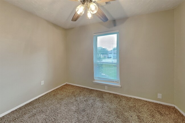 Building Photo - 10107 King Ranch Ln