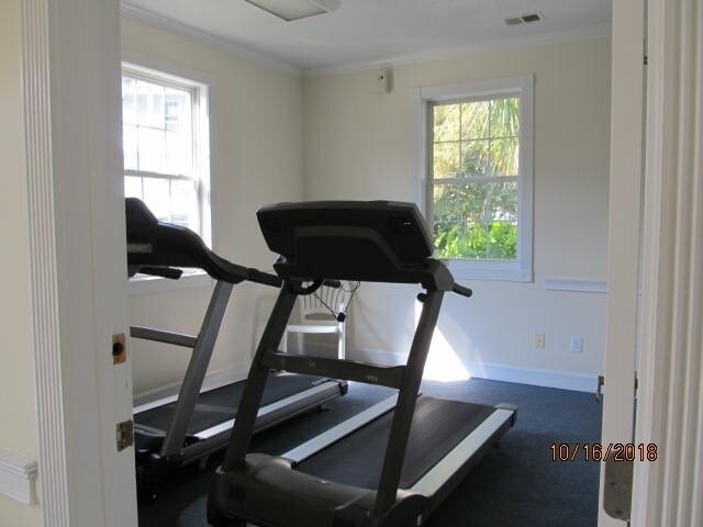 Building Photo - 670 Riverwalk Dr