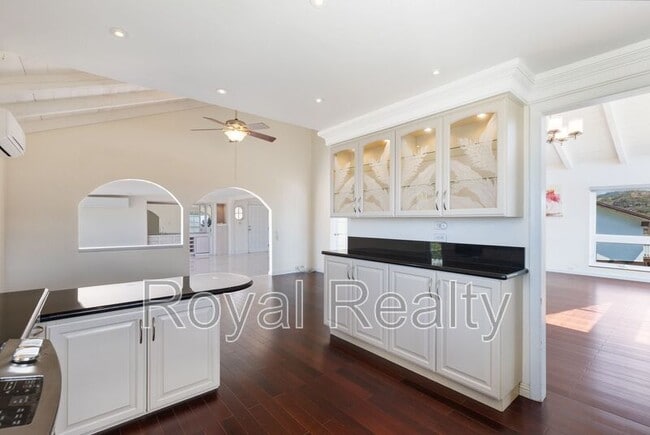 Building Photo - 1005 Kalahu Pl