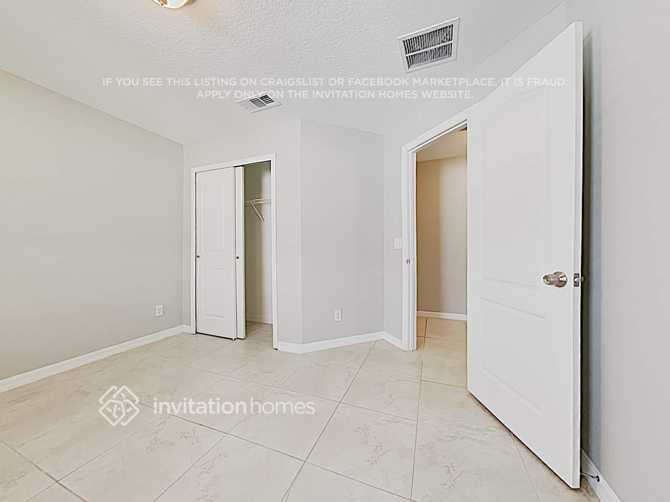 Building Photo - 3070 Sandstone Cir