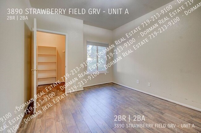 Building Photo - $500 OFF the first month of rent! Ground l...