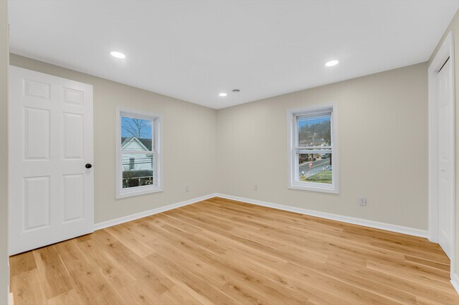 Building Photo - 1251 Richwood Ave