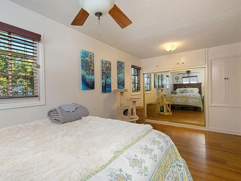 bedroom - 494 N Craig Ave