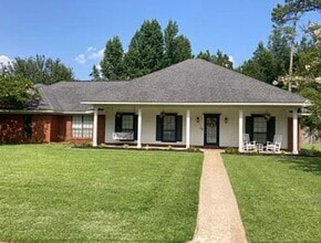 Building Photo - Southern Charmer close to the base