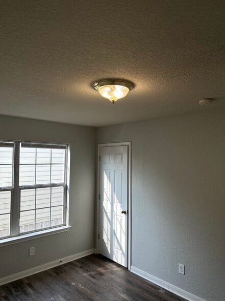 Building Photo - 13613 Woodstone Way