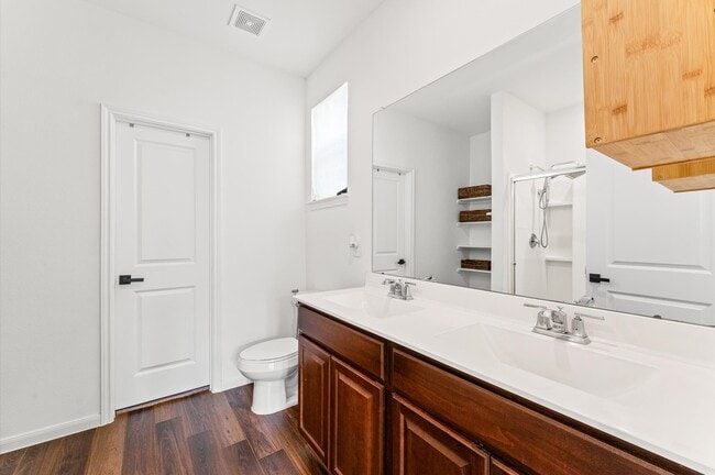 Building Photo - 17918 Baleage Ln