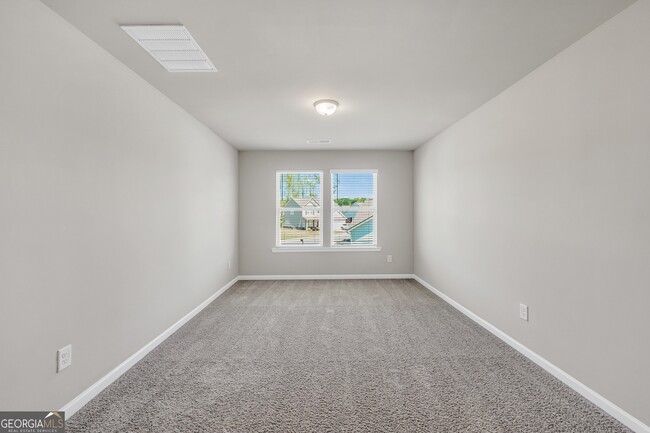 Building Photo - 266 Presidents Way