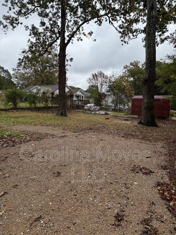 Building Photo - 105 Francis Ave